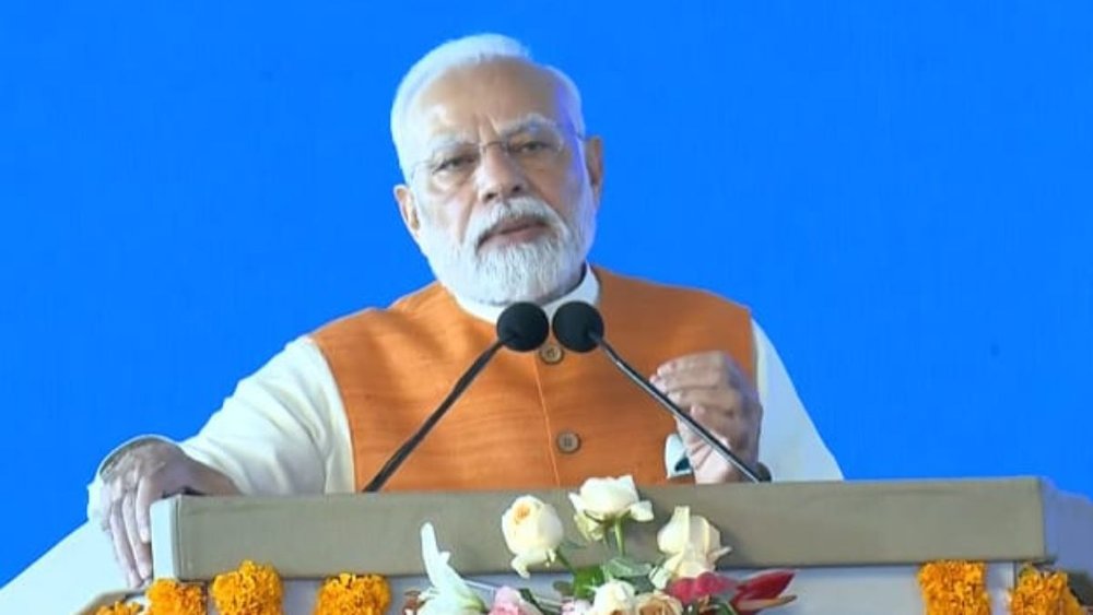 तेलंगाना में जनसभा को संबोधित करते पीएम मोदी (फ़ोटो सोर्स: @NarendraModi)