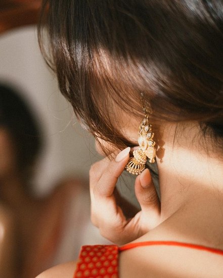 Rhea Chakraborty wears grandmother saree