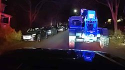 12 साल के बच्चे ने मस्ती में चुरा ली फोर्कलिफ्ट, घंटों पीछा करती रही पुलिस; यूं आया हाथ