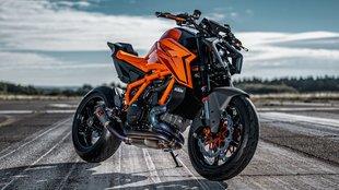 2024 KTM 1390 Super Duke R Unveiled । 2024 KTM 1390 Super Duke R Design Details । 2024 KTM 1390 Super Duke R Features Details । 2024 KTM 1390 Super Duke R Hardware Details । 2024 KTM 1390 Super Duke R Complete Details