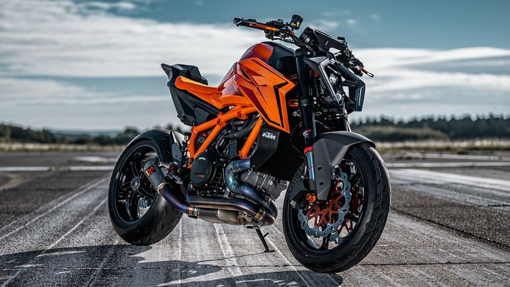 2024 KTM 1390 Super Duke R Unveiled । 2024 KTM 1390 Super Duke R Design Details । 2024 KTM 1390 Super Duke R Features Details । 2024 KTM 1390 Super Duke R Hardware Details । 2024 KTM 1390 Super Duke R Complete Details