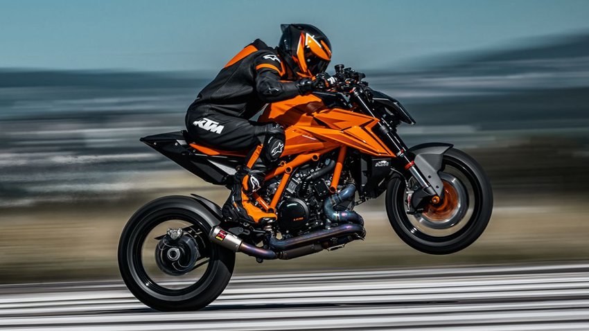 2024 KTM 1390 Super Duke R