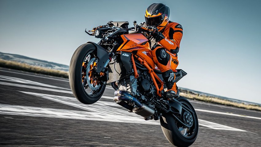 2024 KTM 1390 Super Duke R