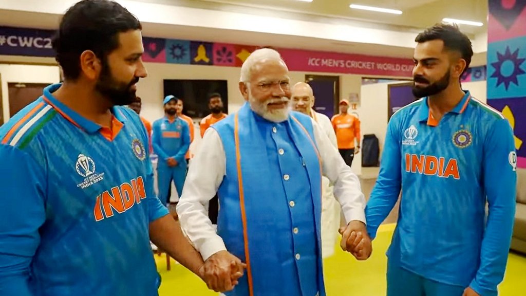PM Modi | world cup 2023 final | narendra modi | mohammed shami | Watch Video |