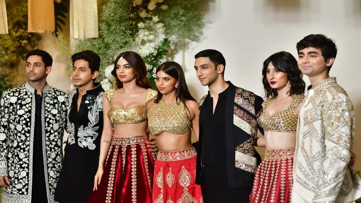 Suhana Khan and Khushi Kapoor Suhana Khan and Khushi Kapoor