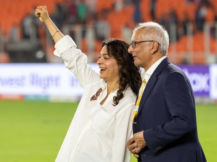 Juhi Chawla husband Jay mehta