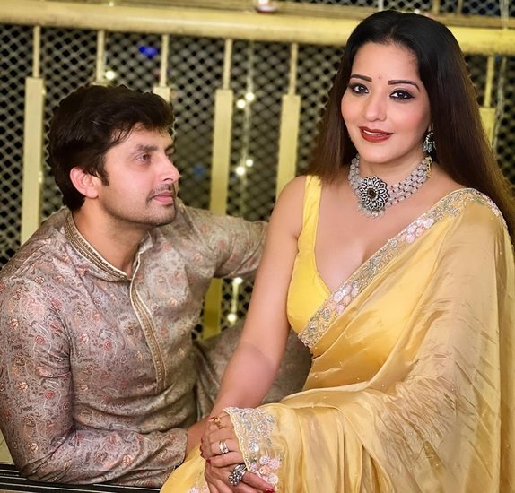 bhojpuri actress Monalisa