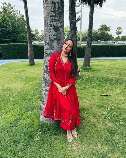 Sonakshi Sinha Filmfare OTT Award