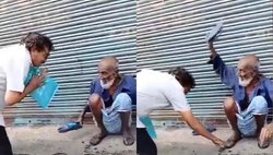 MP Election: कांग्रेस प्रत्याशी ने फकीर से लिया आशीर्वाद, चप्पल से खाई मार; वायरल हो रहा वीडियो
