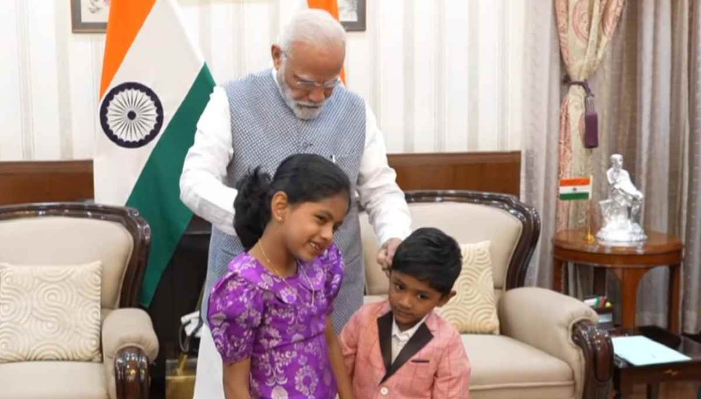 Narendra Modi With Children