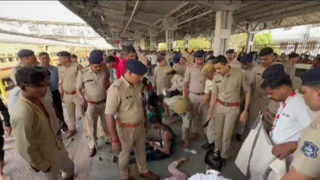 STAMPEDE | SURAT RAILWAY STATION | DIWALI |
