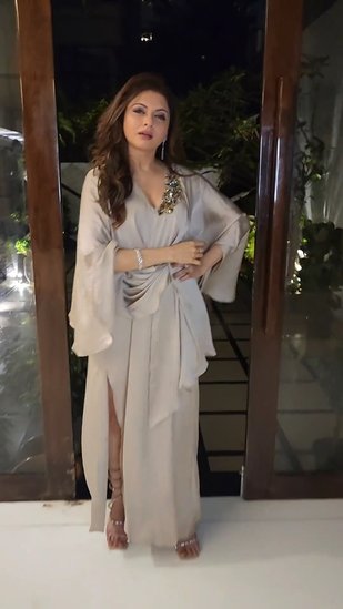 Bhagyashree Bold look