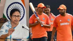Mamata Banerjee: टीम इंडिया की प्रैक्टिस जर्सी के रंग पर भड़कीं ममता बनर्जी, बोलीं- ये स्वीकार्य नहीं
