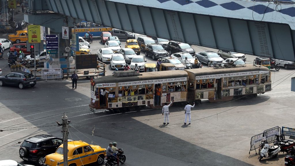 kolkata tram train, kolkata tram route, kolkata tram images