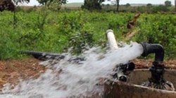 जल स्तर को नष्ट करने और जलधाराओं की गति अवरुद्ध करने में नलकूपों की अहम भूमिका