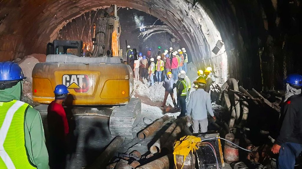 Uttarkashi Tunnel Collapse | Uttarkashi Tunnel Rescue Operation | Uttarakhand CM Pushkar Singh Dhami