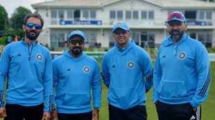 Vikram Rathoure | T dilip | Rahul Dravid | Paras Mhambrey