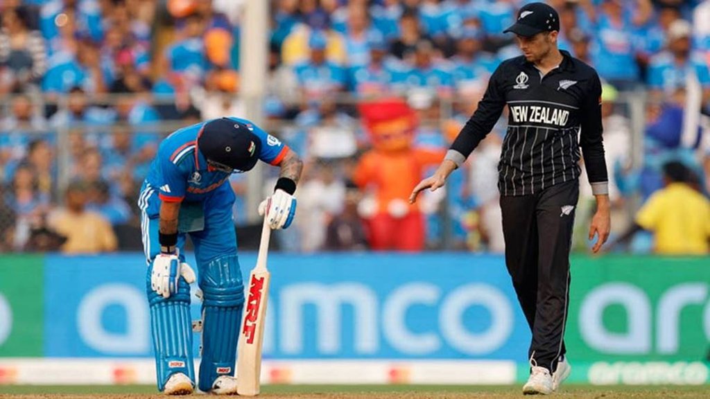 IND vs NZ । Virat Kohli । mitchell santner । Kohli Cramp