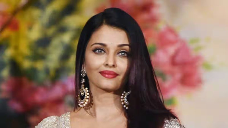 Aishwarya rai bachchan income