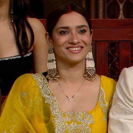 Ankita Lokhande yello suit