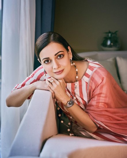 dia mirza news