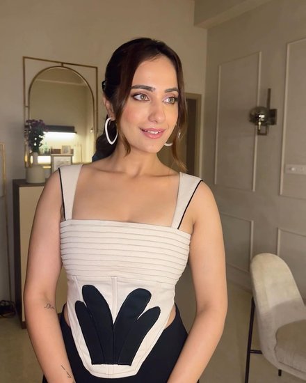 Kusha Kapila photoshoot