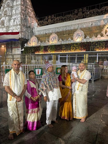 Lalu family Balaji darshan