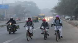School Winter Vacation: दिल्ली के स्कूलों में विंटर वेकेशन नहीं बढ़ेंगी आगे, सरकार ने वापस लिया आदेश, जानें नोएडा-गाजियाबाद का हाल