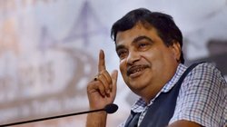 Nitin Gadkari ने कहा, भारत में 2030 तक 1 करोड़ हो जाएगी इलेक्ट्रिक वाहनों की बिक्री संख्या, जानें क्या है इसके पीछे की वजह