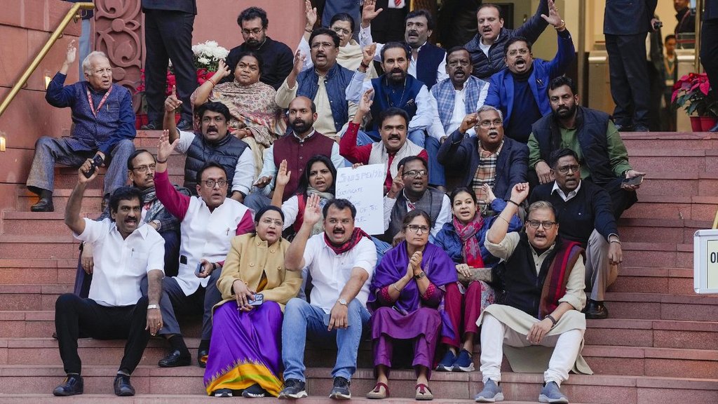 Opposition MPs, INDIA Alliance, Protest March