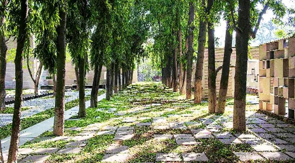 Dunia Mere Aage |