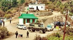 Poonch Attack: आतंकवादियों की तलाश के लिए ऑपरेशन जारी, राजौरी और पुंछ में मोबाइल इंटरनेट सेवा सस्पेंड