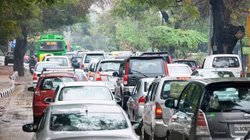 तय गति सीमा वाले मार्ग पर तेज रफ्तार वाहन दौड़ाने वालों पर बढ़ी सख्ती, इतना बढ़ा जुर्माना