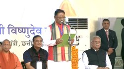 Chhattisgarh CM Oath Ceremony: छत्तीसगढ़ के CM बने विष्णुदेव साय, राज्यपाल विश्वभूषण हरिचंदन ने दिलाई शपथ
