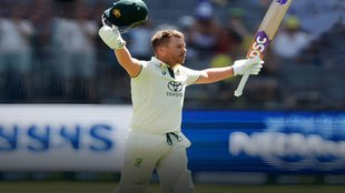 David Warner | Warner | Warner hundred | Warner test record | Brain Lara | Pakistan cricket team |
