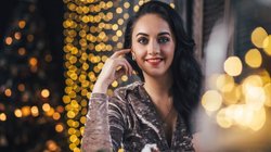 क्रिसमस पार्टी पर स्टाइलिश लुक के साथ पहनें सिल्वर एवं फैशन ज्वैलरी, खूबसूरती में लगेंगे चार-चांद, हर कोई करेगा तारीफ