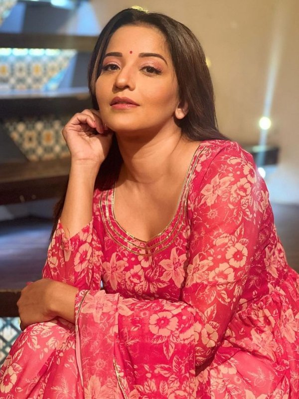 Monalisa Bhojpuri Song