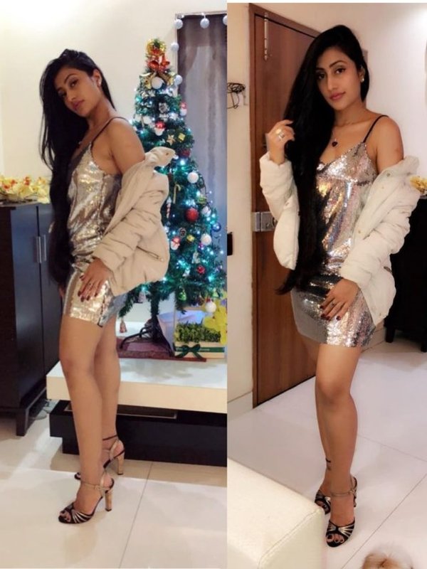 Dhanashree Verma, Dhanashree Verma in One Piece Dress, Dhanashree Verma Toned Legs, Dhanashree Verma Santa Awatar, Dhanashree Verma wishes Marry Christmas Day