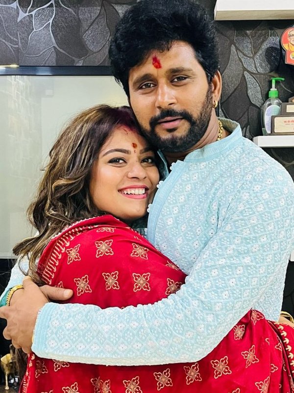Nidhi jha-Yash kumar Shifted in New House