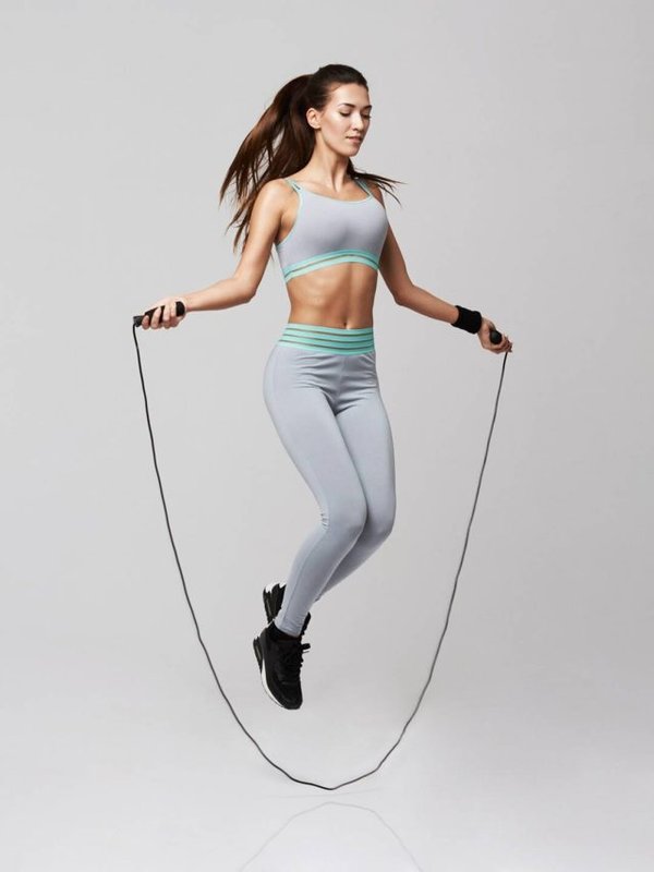 cropped-SKIPPING-EXERCISE-1-MINUTE-HEALTH-BENEFITS.jpg