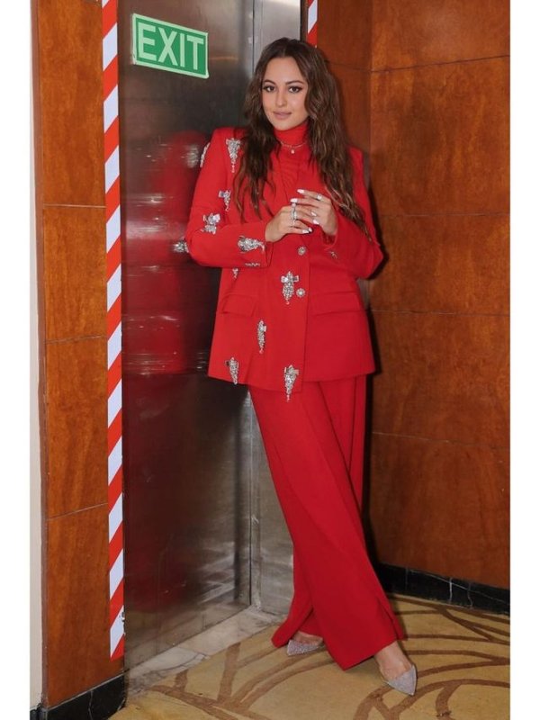 Sonakshi Sinha Pictures