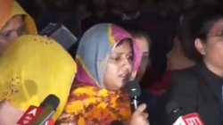 Sukhdev Singh Gogamedi Murder: ‘हत्यारों के एनकाउंटर तक नहीं हटेंगे’, सुखदेव सिंह गोगामेड़ी की पत्नी का ऐलान, FIR में अशोक गहलोत का भी जिक्र
