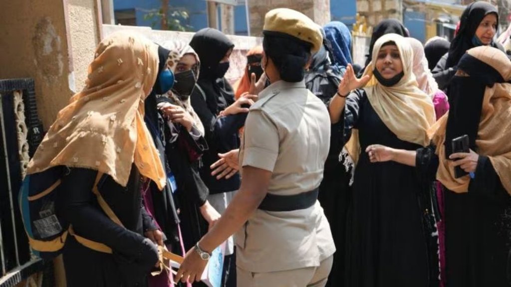 Karnataka Hijab Row | hijab case karnataka | Siddaramaiah