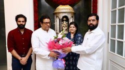 Maharashtra Politics: राज ठाकरे ने एकनाथ शिंदे से की मुलाकात, अचानक बैठक के बाद तेज हुईं अटकलें