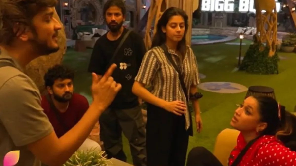 mannara chopra, Munawar Faruqui