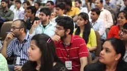 क्षेत्रीय भाषाओं के माध्यम से एक हजार से कम विद्यार्थियों ने लिया दाखिला: सुभाष सरकार