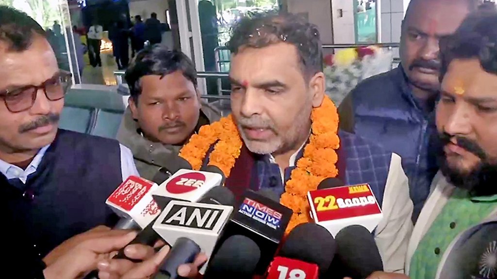 WFI, Wrestling Federation of India, Sanjay Singh, dialogue with Sports ministry, for suspension revocation, General Secretary, Senior Vice President