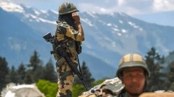 India Myanmar Border: असम राइफल्स के जवान ने अपने 6 साथियों पर की फायरिंग, खुद को मारी गोली