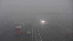 Aaj Ka Mausam: कोहरे की चादर में लिपटा उत्तर भारत, जानिए आने वाले दिनों में कैसा रहेगा मौसम का हाल