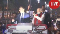 PM Modi, French President Macron: जयपुर में पीएम नरेंद्र मोदी और एमैनुएल मेक्रों ने किया रोड शो, स्वागत करने उमड़े लोग